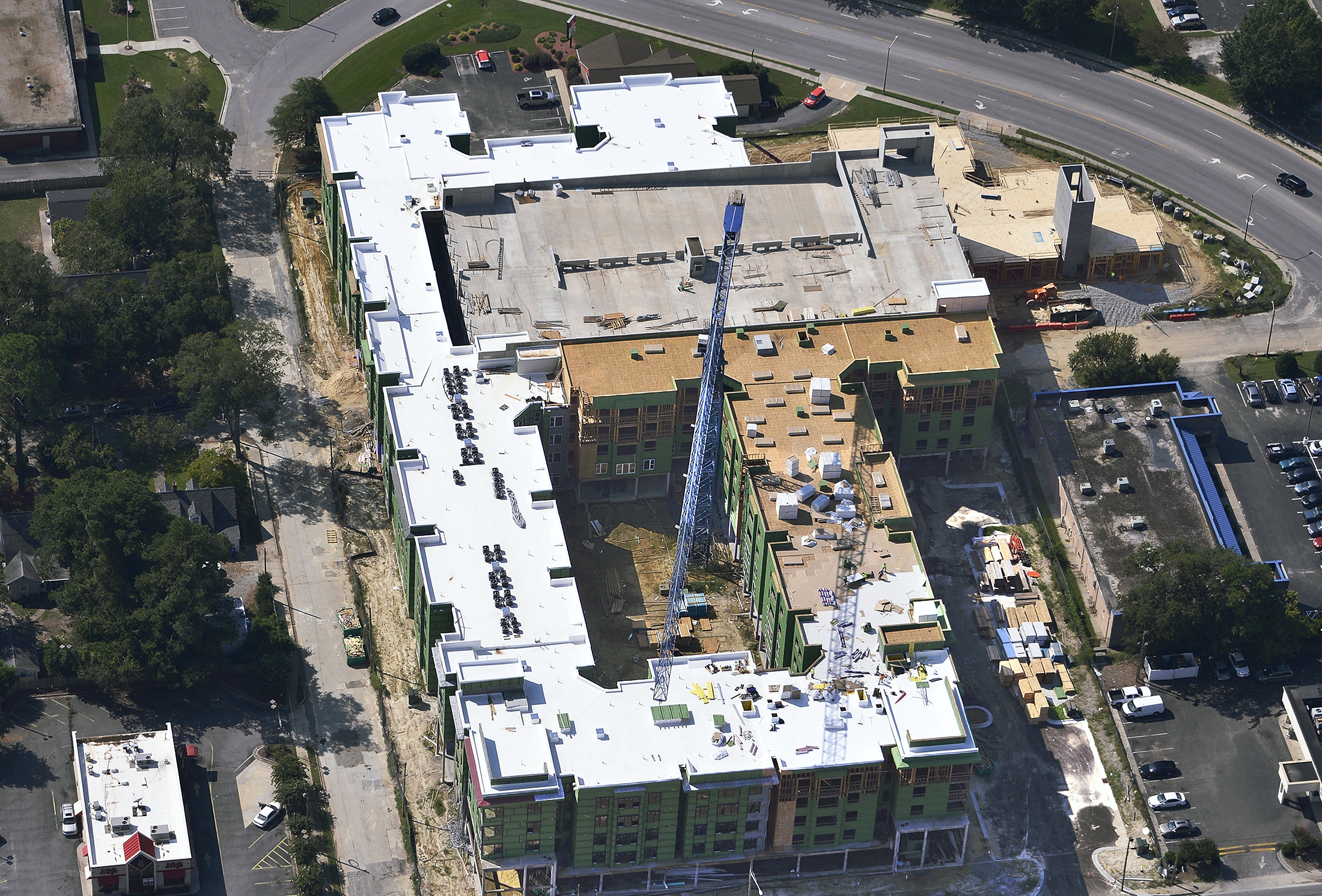 Proximity at 10th Street Student Housing Greenville Taft Construction Group.jpg