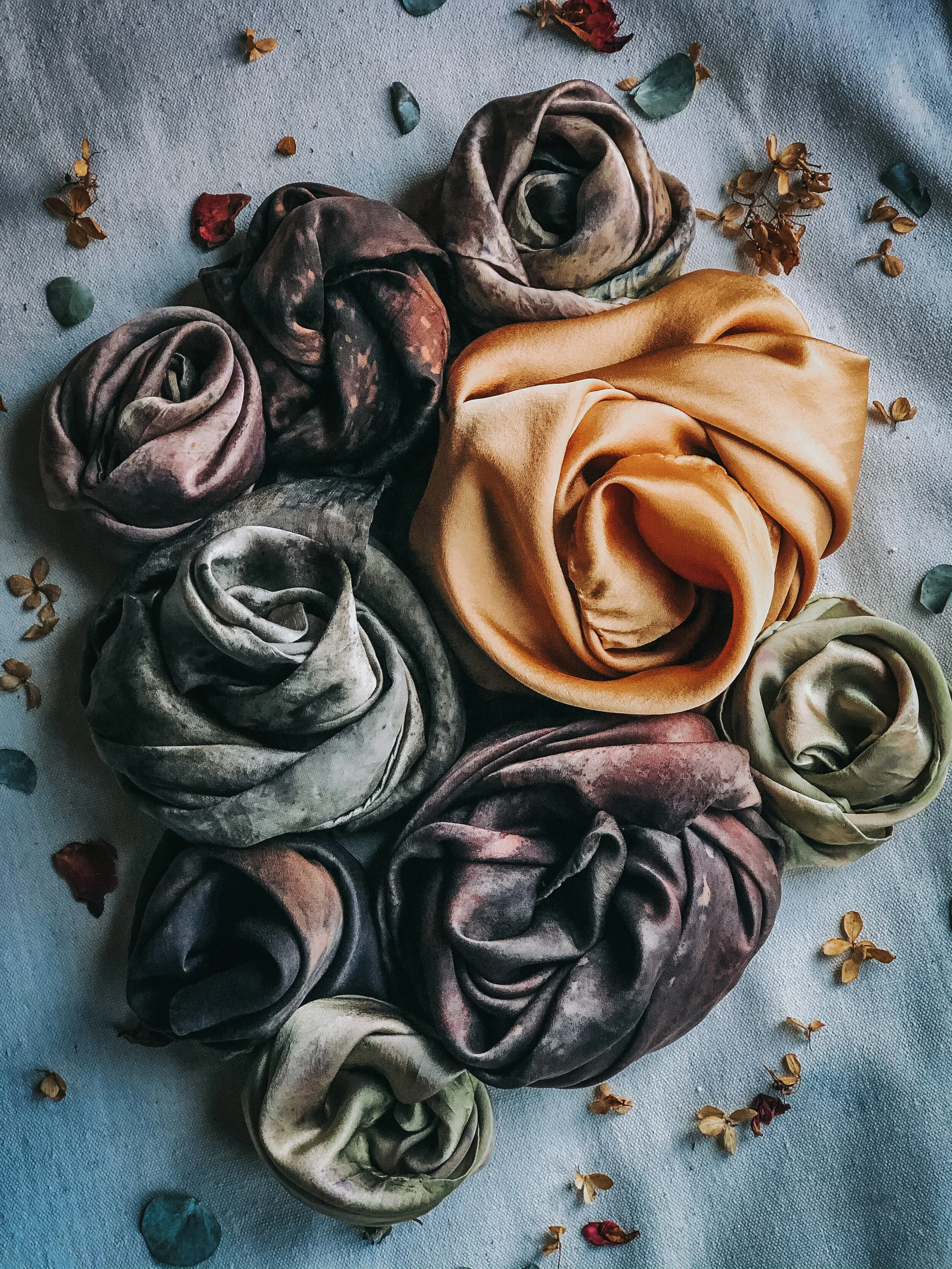 Botanical Scarves Victoria Larnach Gold.JPG
