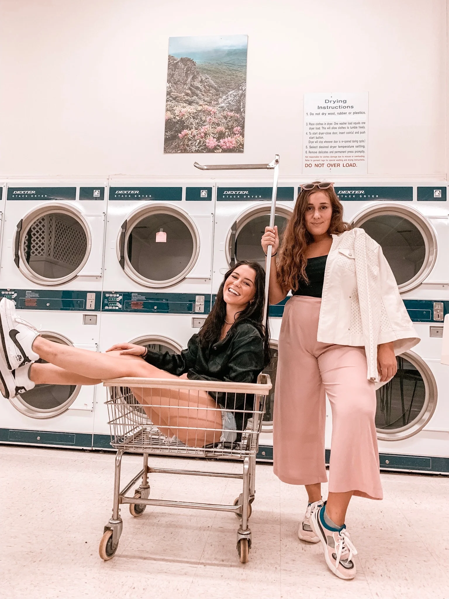 Street Style Sweeps Across Campus