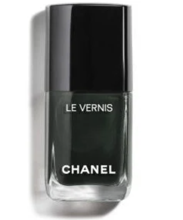 10 Holiday Nail Ideas That Aren't Red