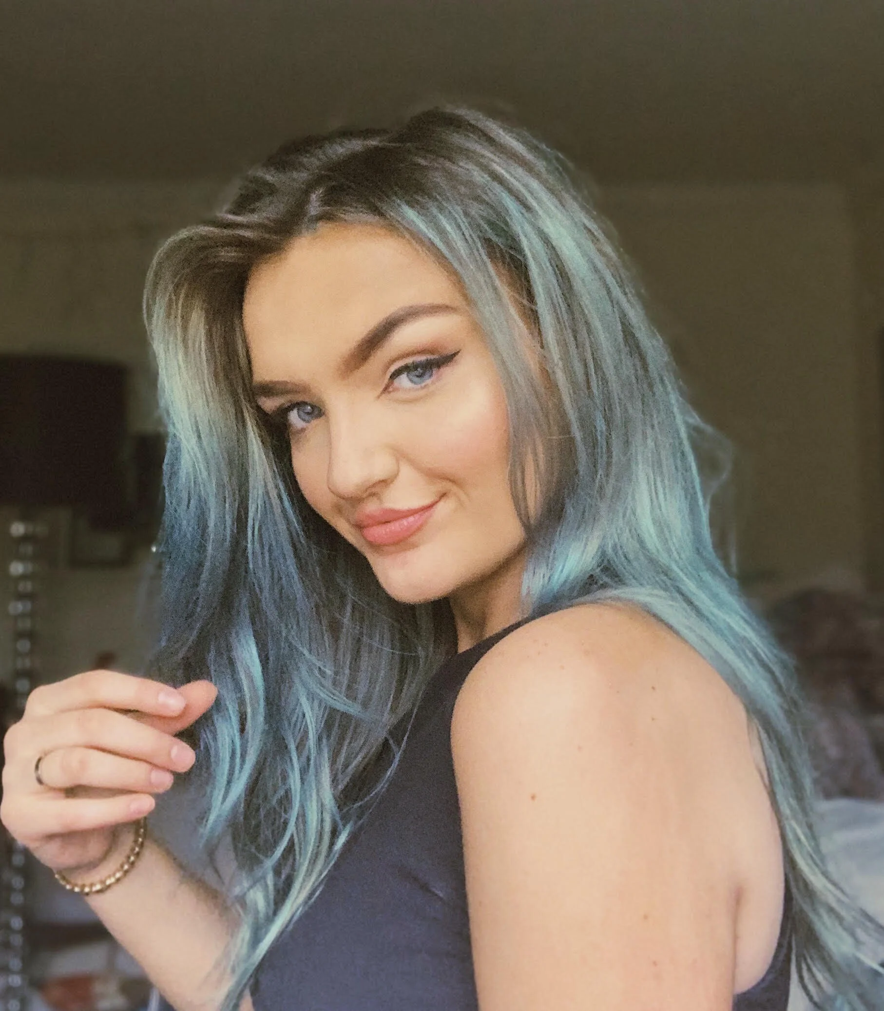 Feeling Blue: I Dyed My Hair in Quarantine