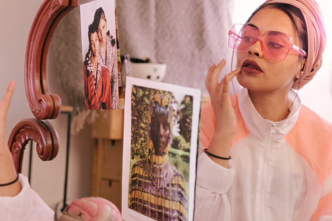 Zoom Beauty: Looking Your Best from the Chest Up