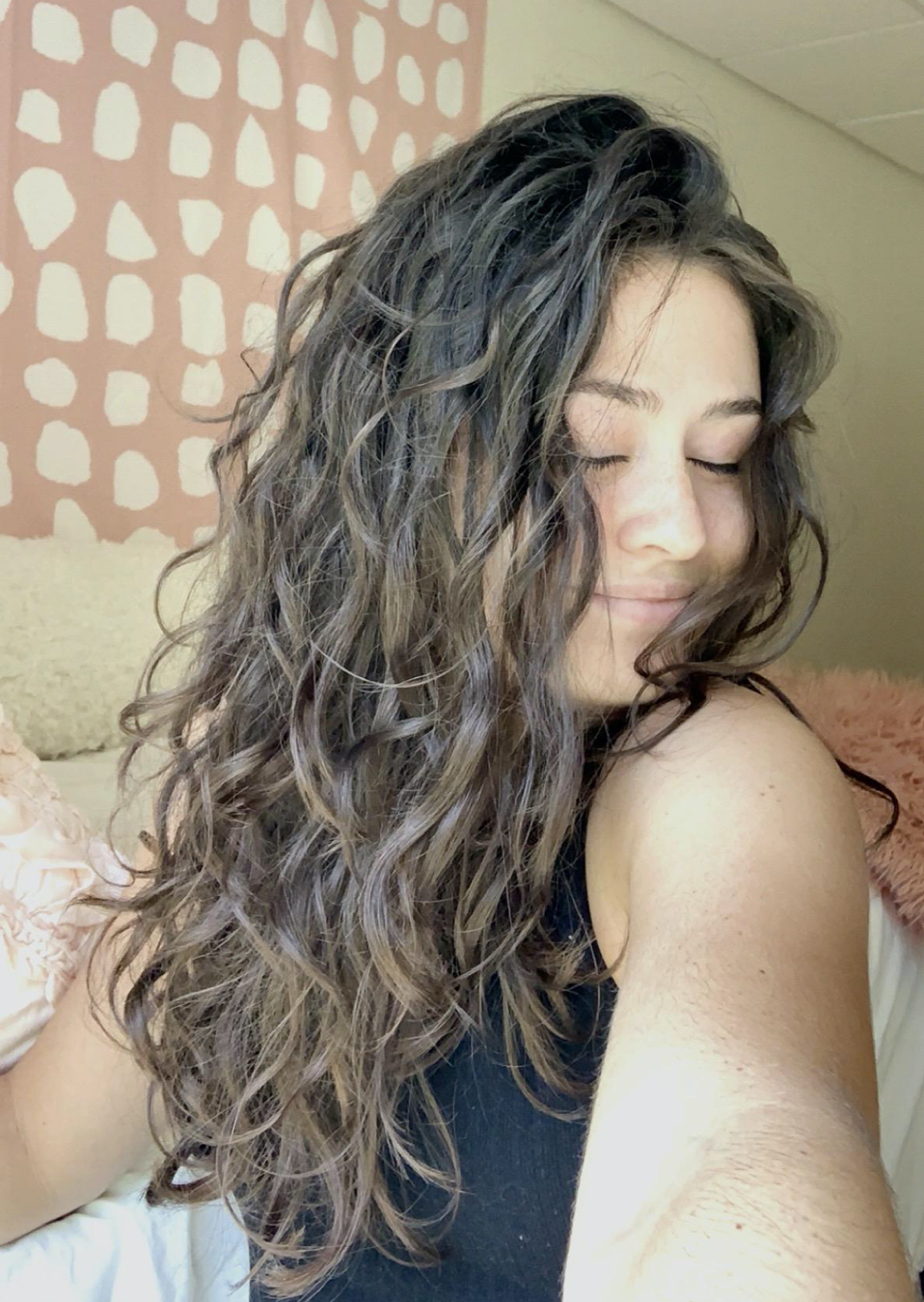 I Tried Using the TikTok Famous “Curly Girl Method” on My Non-Curly Hair