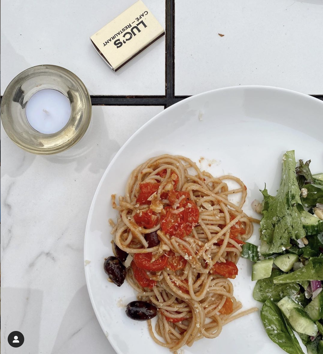 Elon Foodie Accounts You Need to Follow Right Now