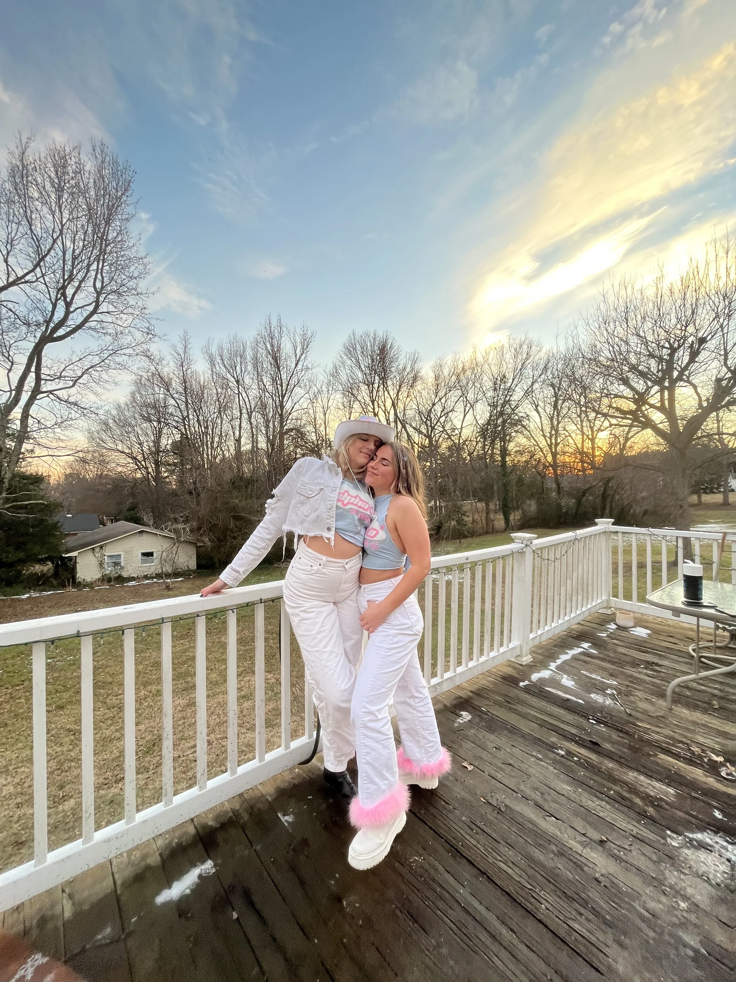 Must Try DIY: Feather Pants