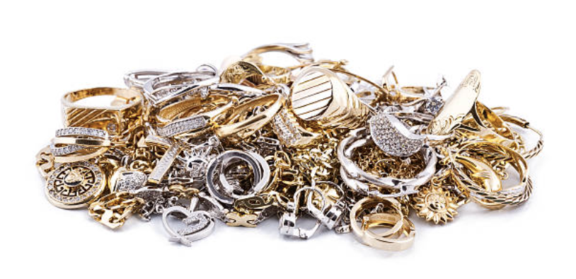 How to Pick the Right Jewelry Metal for Your Skin Tone.