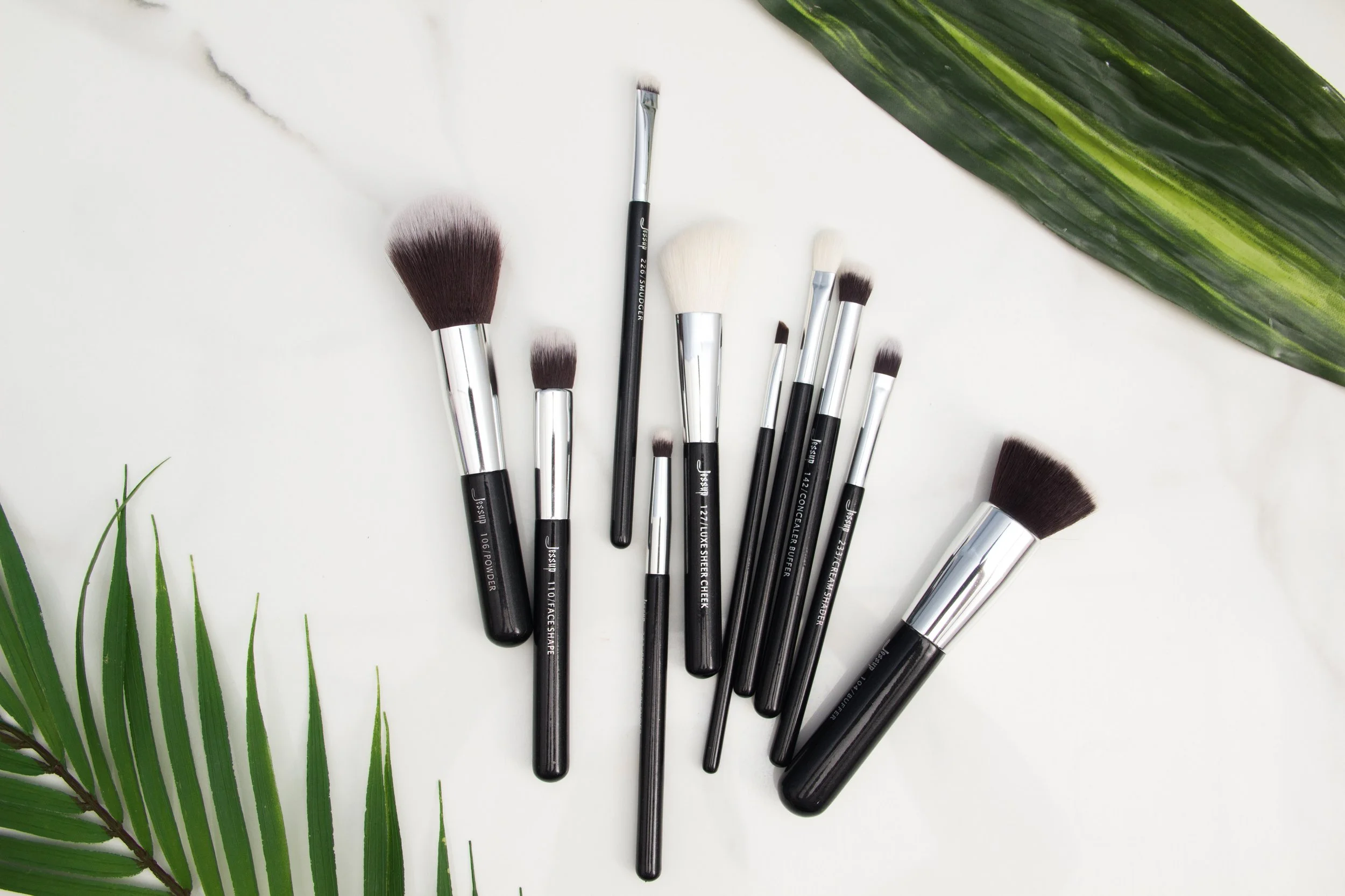 The Ultimate Guide to Makeup Brushes
