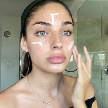 A Pre-Makeup Makeup Routine 