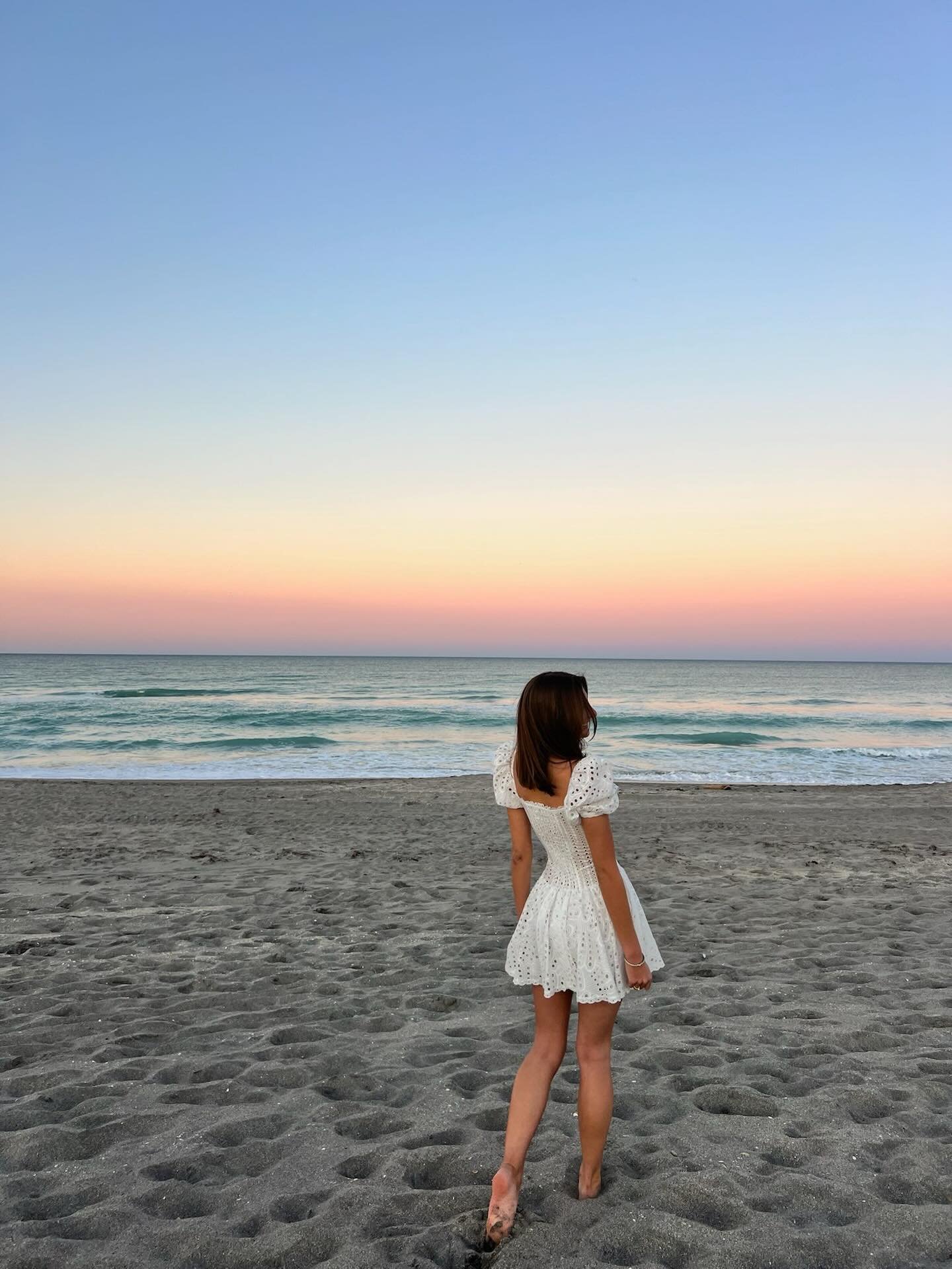 Happy Tuesday!!

Hope everyone had a relaxing and fun spring break💗💗

We&rsquo;re back and excited to share new stories with you this week!

Photo: @amyyypalmer