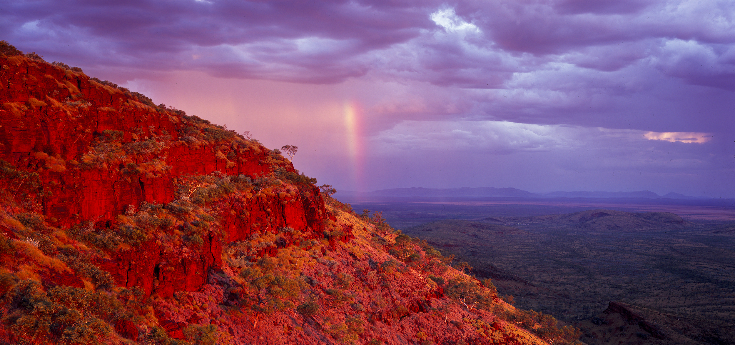  View Looking East past Mt Sheila, Hamersley Range, Western Australia, 2014.&nbsp; Edition of 3. 