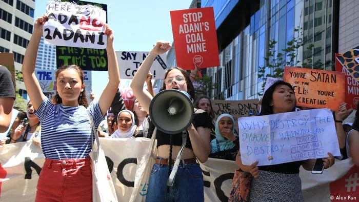 Read: ‘Voices of school climate strikers around the world’ Deutsche Welle Credit: Alex Pan