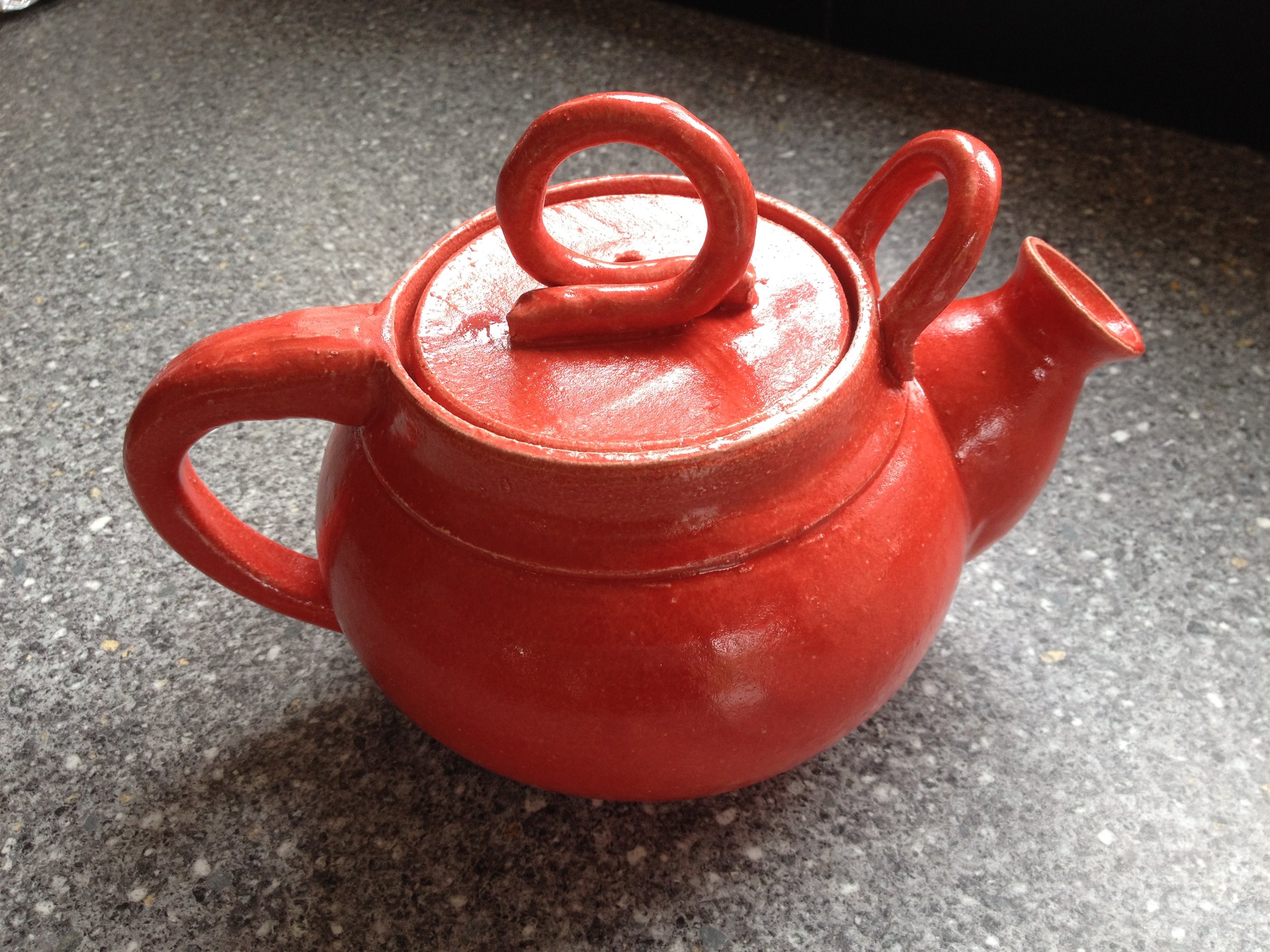 allan hemmings website red teapot.JPG