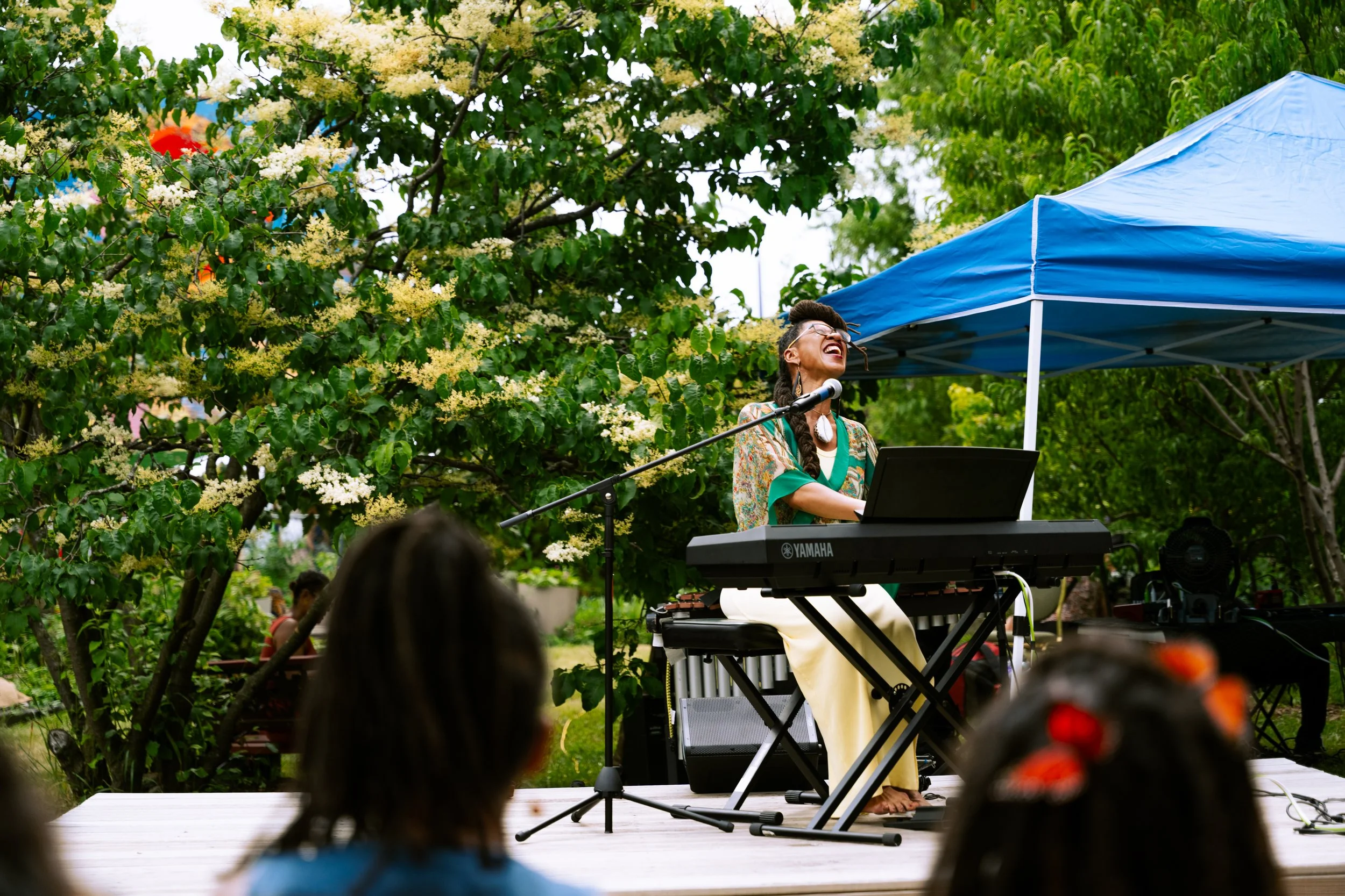 2025-06-19_HoneyPotPerformance_FifthCityJuneteenthCookout_FirstChurchOfTheBrethren_LyricNewbern_88 Lyric Newbern.jpg