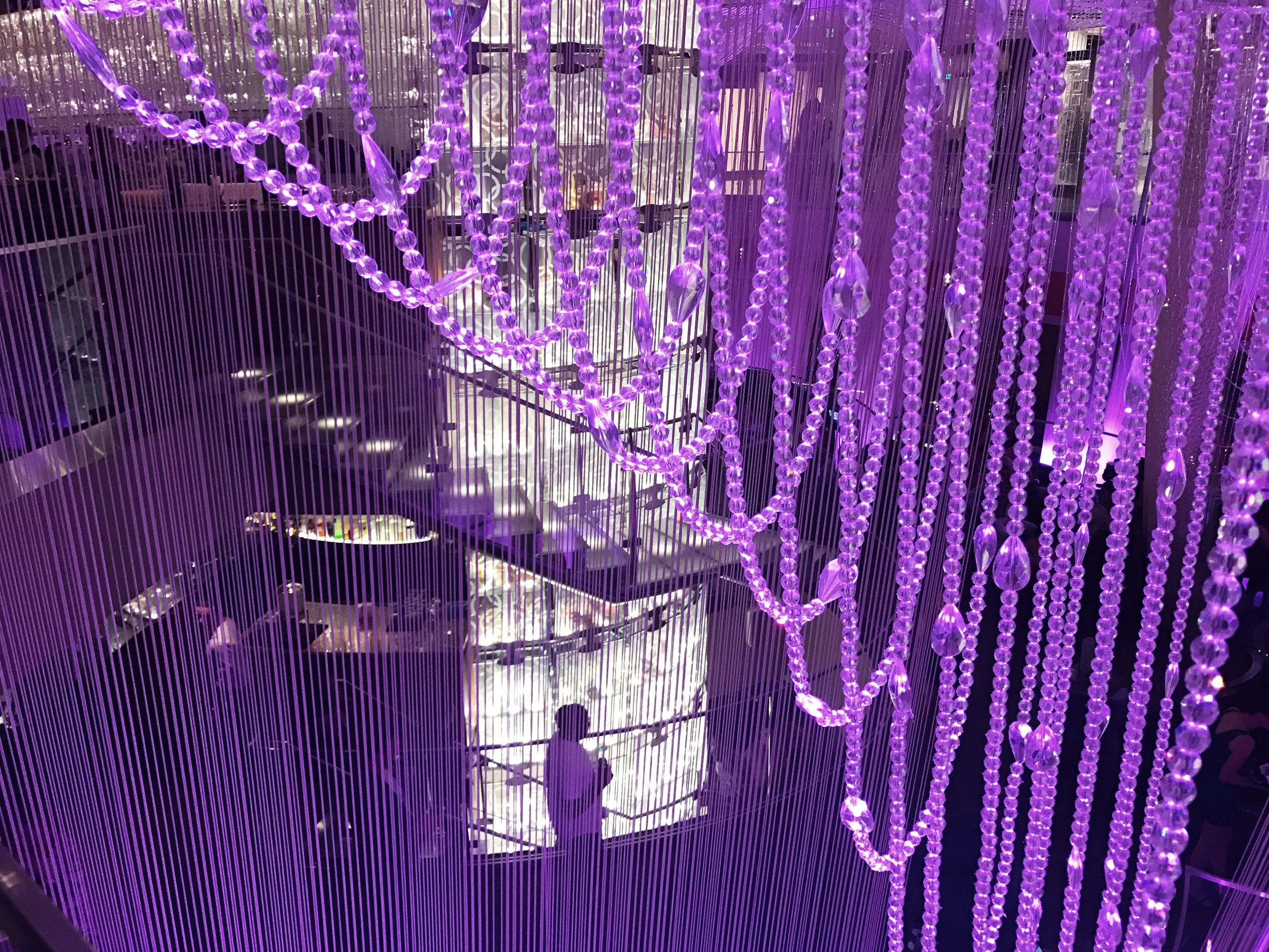 Chandalier+Bar+Cosmopolitan+Las+Vegas.jpg