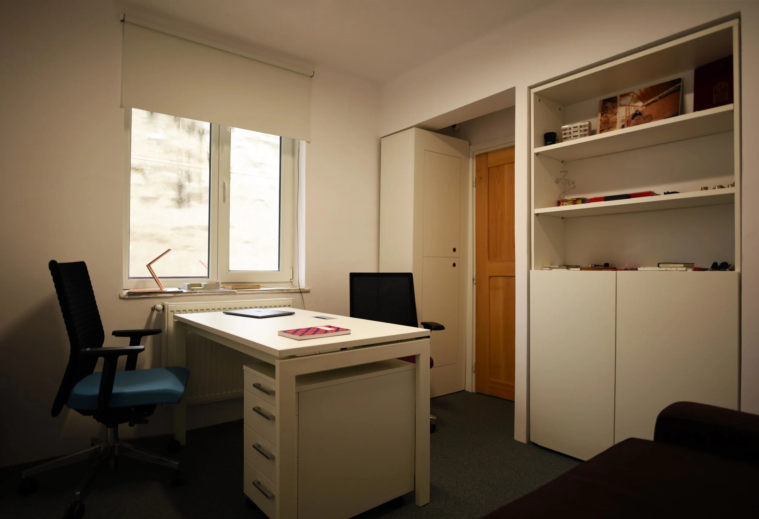 adp arhitectura - amenajare birou 04