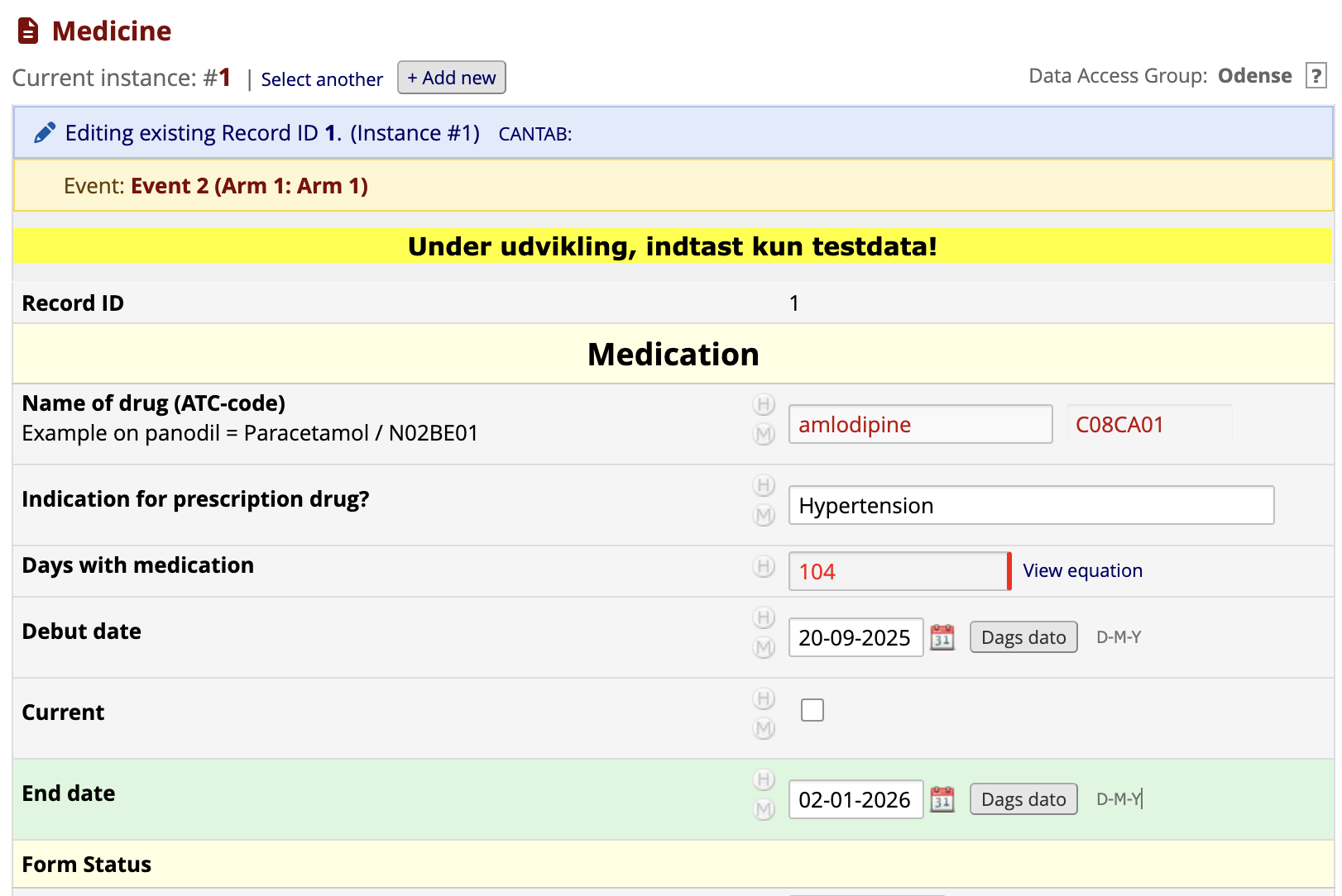 Medicinsk digitalt skærmbillede med datafelter, der viser medicinoplysninger, herunder navn på medicin, indikation, antal dage med medicin, start- og slutdato, og status.