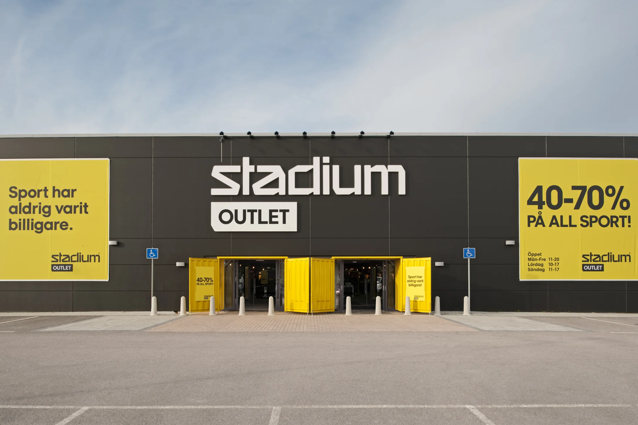 Stadium Outlet / Assignment at BLINK / Project: retail concept / Role in project: Creative Director Read more at www.blink.se