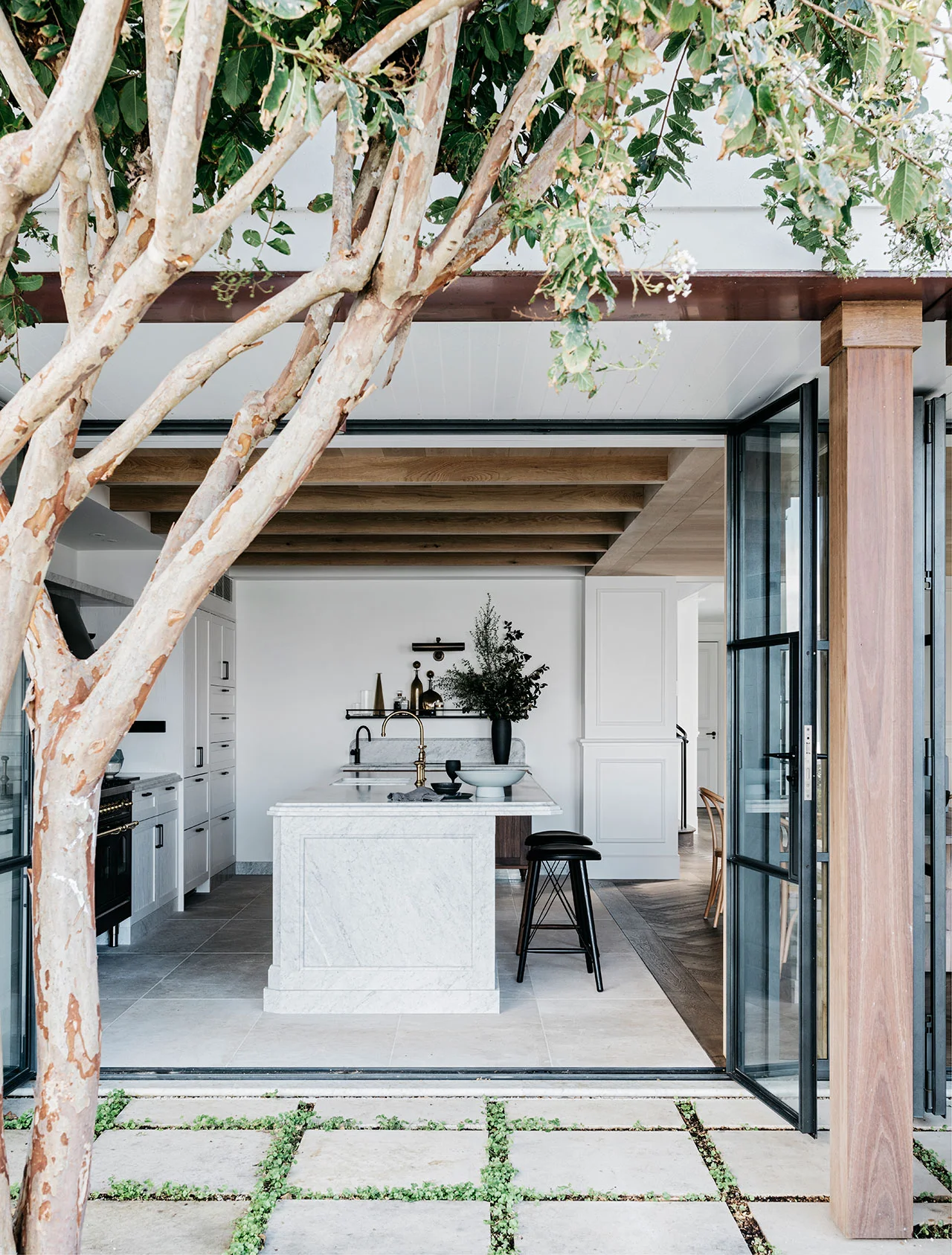 alexander-and-co-palm-beach-house-sydney-australia-2.jpg