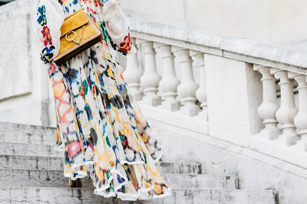 paris_fw_ss2017_day2_20160929_9120_jpg_2721_north_1160x_white.jpg