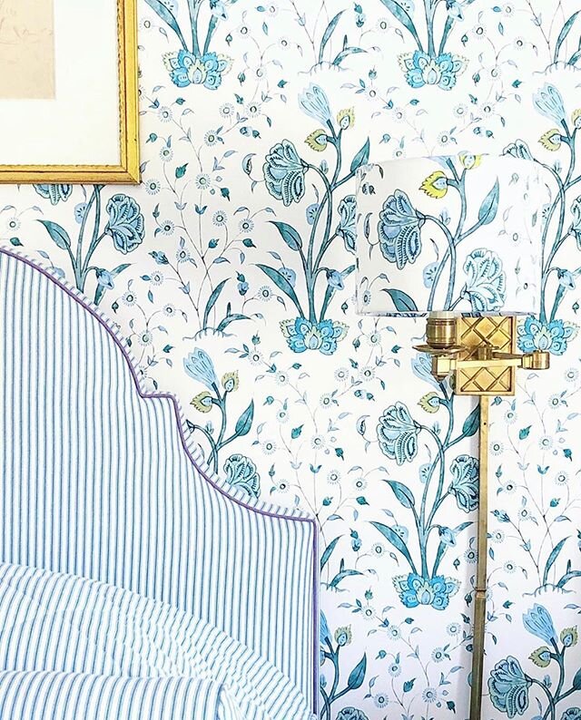 It&rsquo;s all in the details. The purple piping on the headboard is such an unexpected surprise and the matching lampshade is just ✨✨👌🏻. Beautiful work @collins__interiors