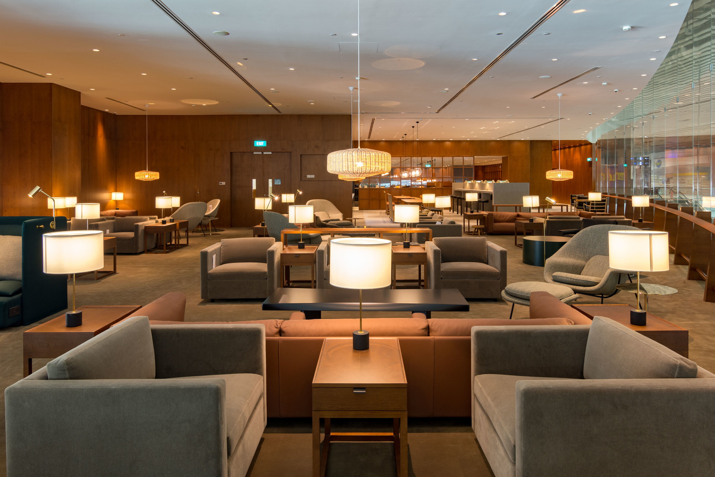 Cathay-Pacific-Lounge-13.jpg