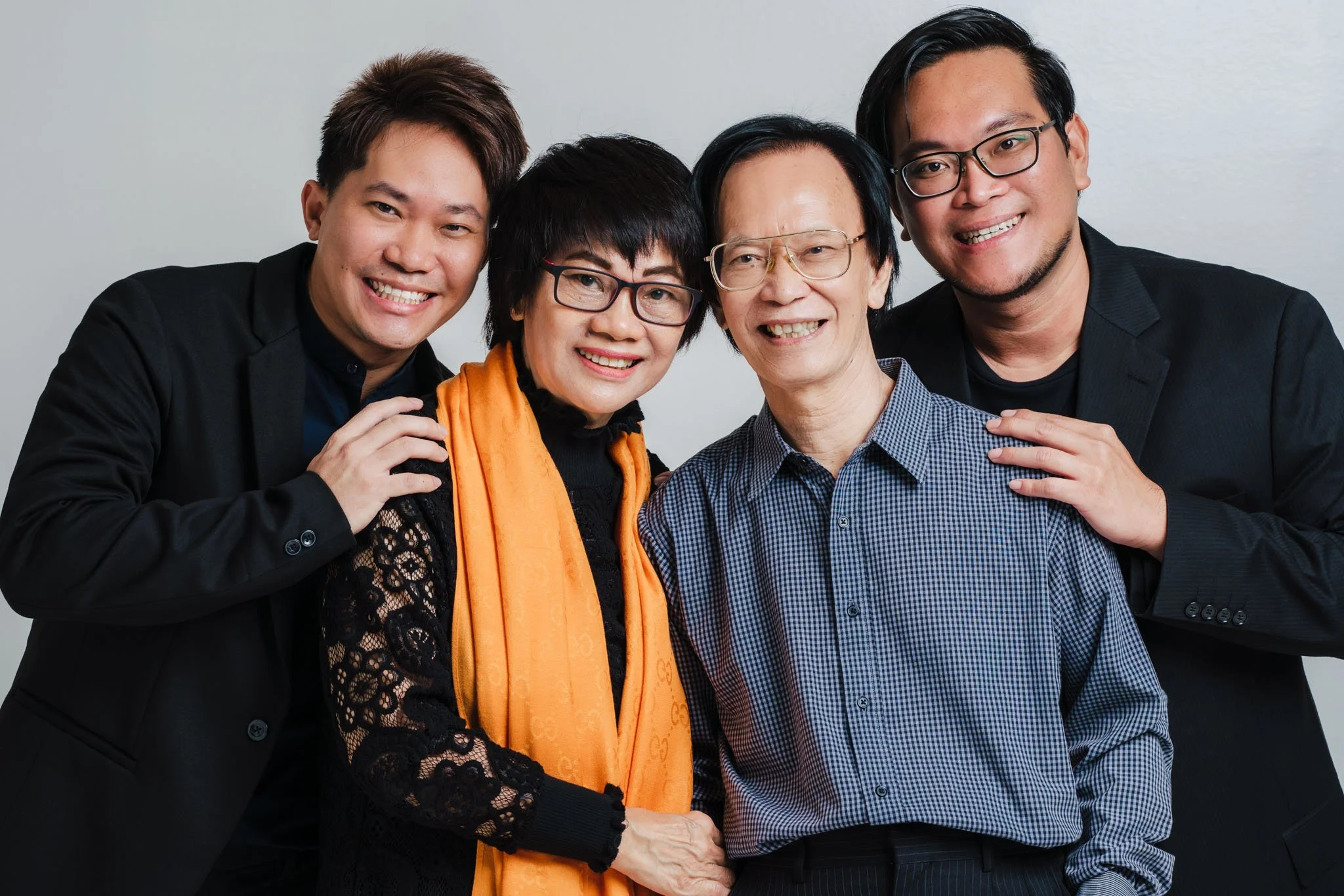 Chow_Family_13Aug228264-Edit.jpg