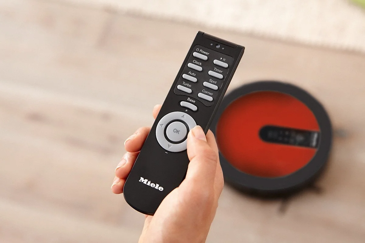 Miele Scout Remote control.jpg