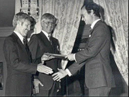 Karl Erik Eriksson with King of Sweden.jpg
