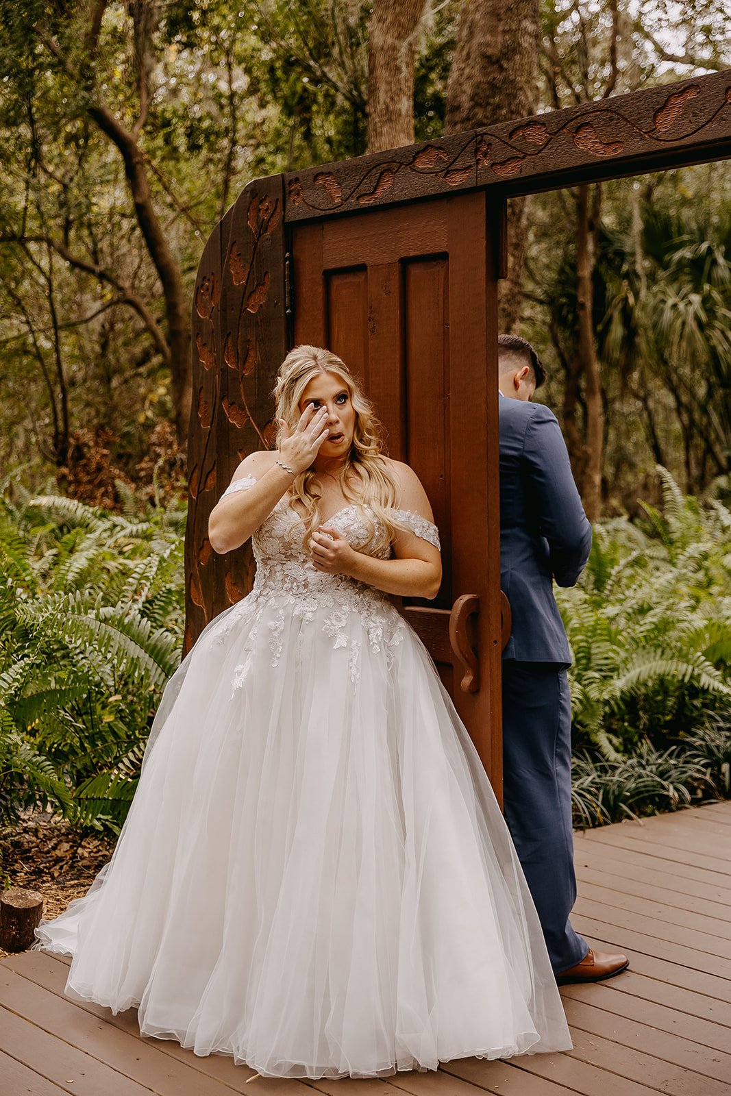 Tampa Wedding Photographer Rad Red Creative Cross Creek Ranch Wedding