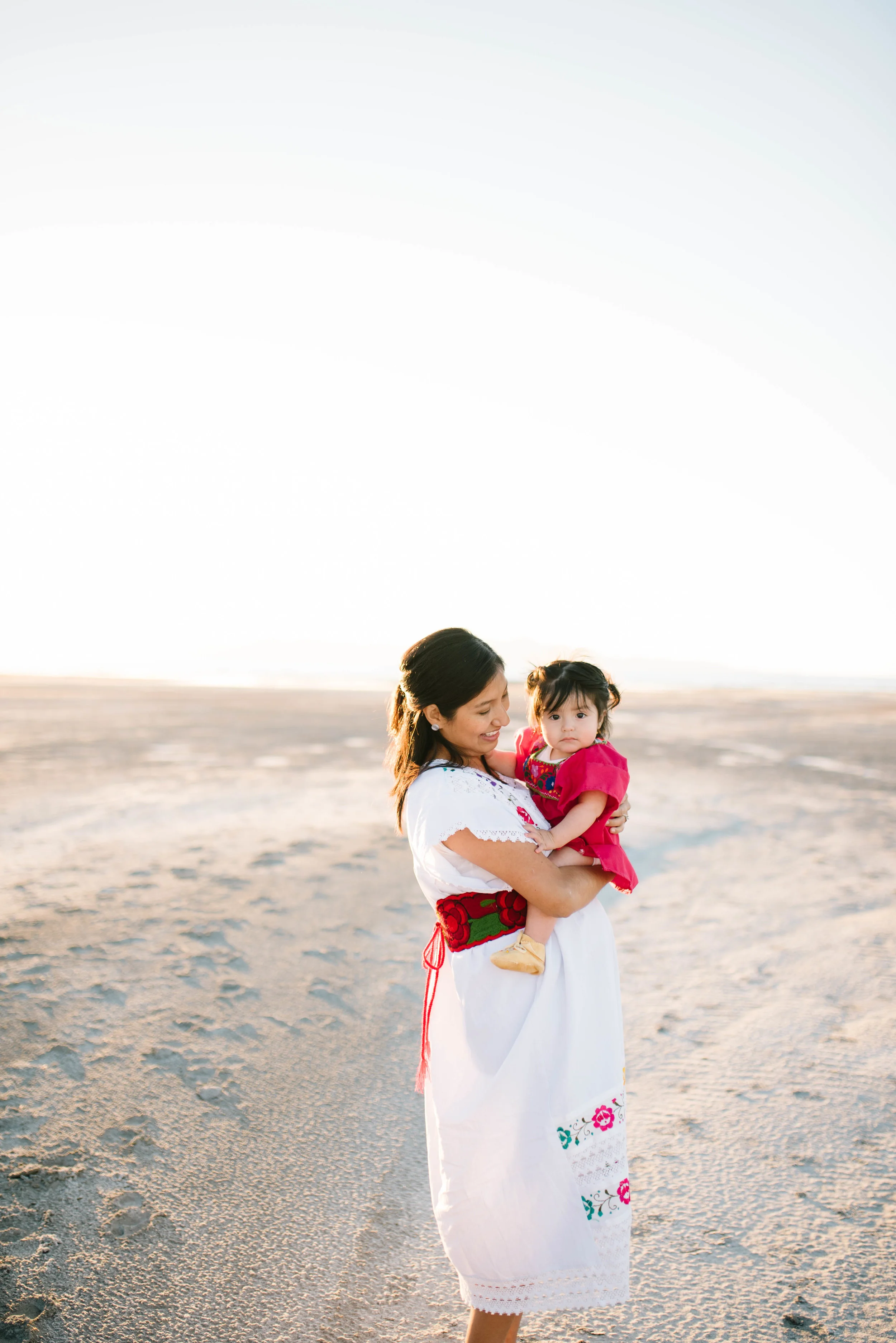 MOMMYANDMEINDIEMATERNITYSESSIONONTHEBEACH.jpg2.jpg