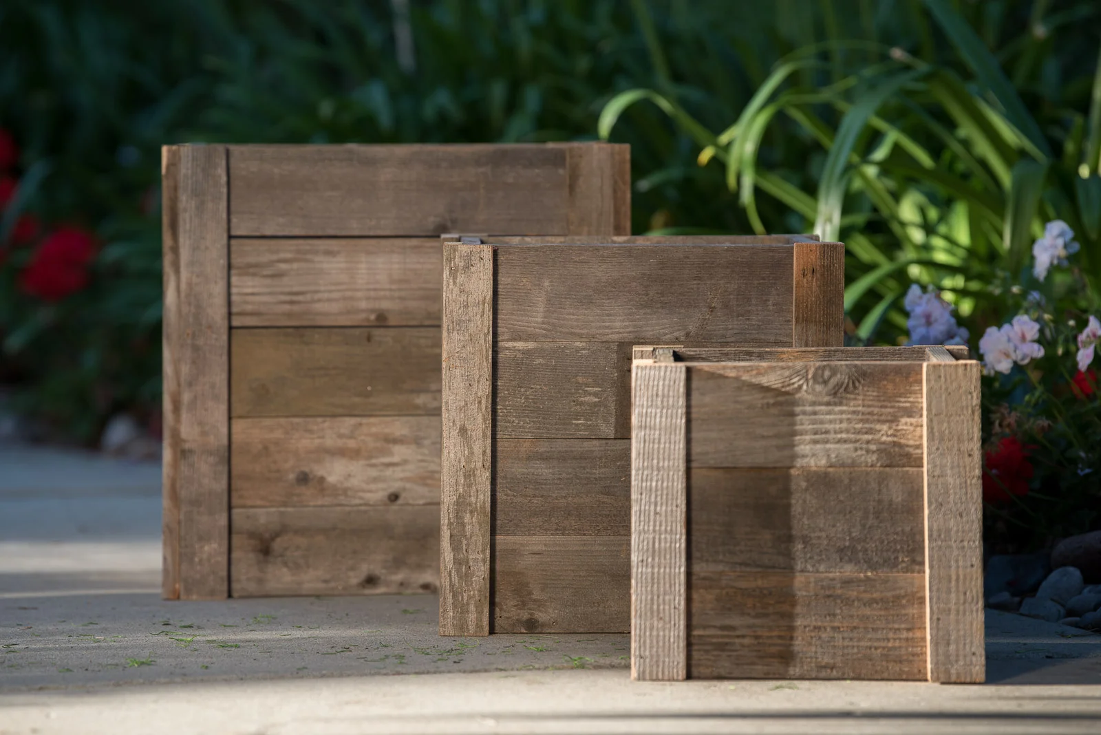 Royal-Reclaimed-Patio-Planters-1011.jpg