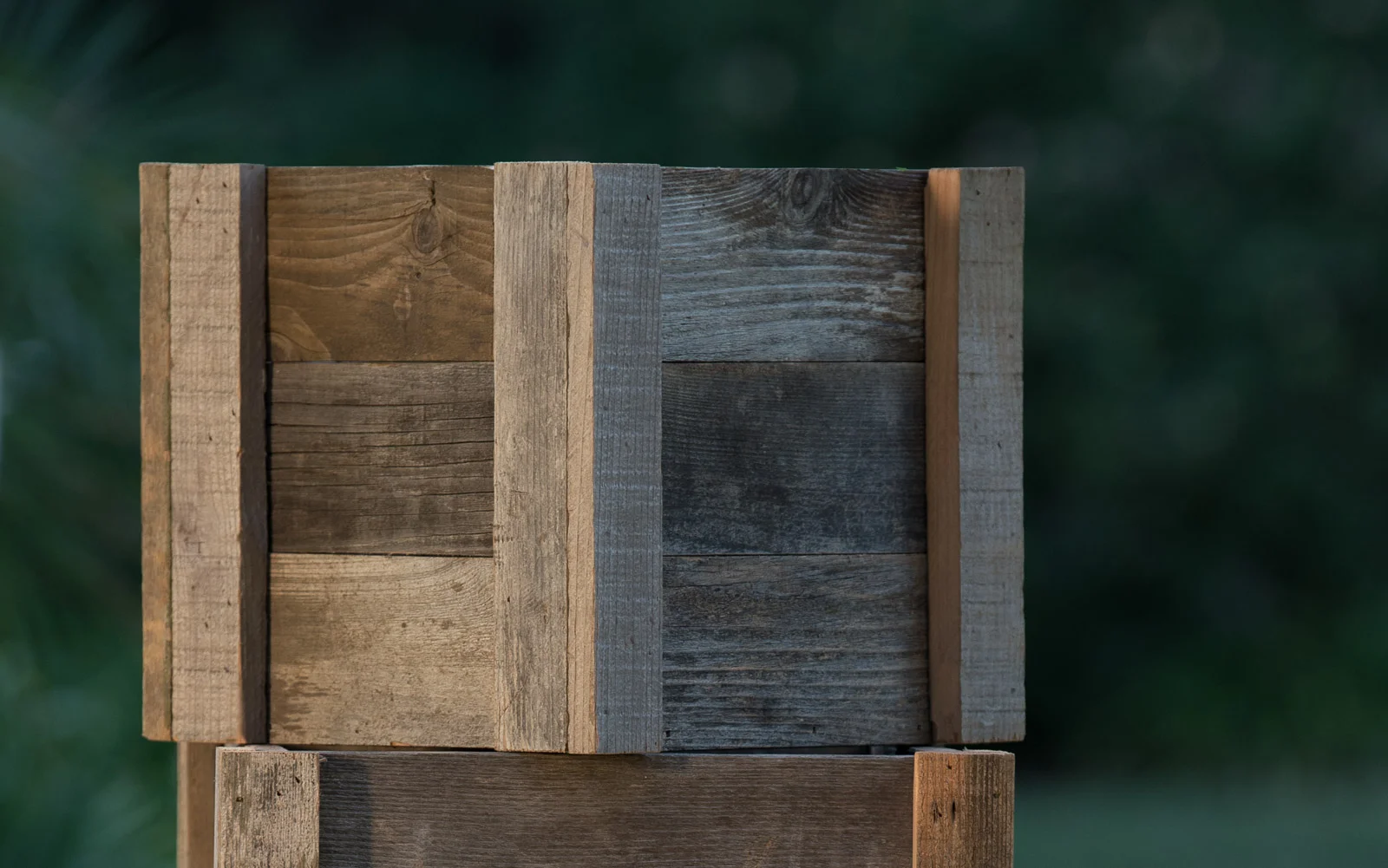 Royal-Reclaimed-Patio-Planters-1016.jpg