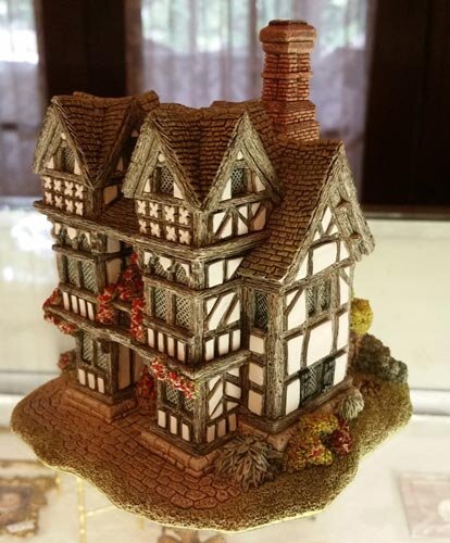 DMMDT-Gift-Shop-Miniature-House.jpg