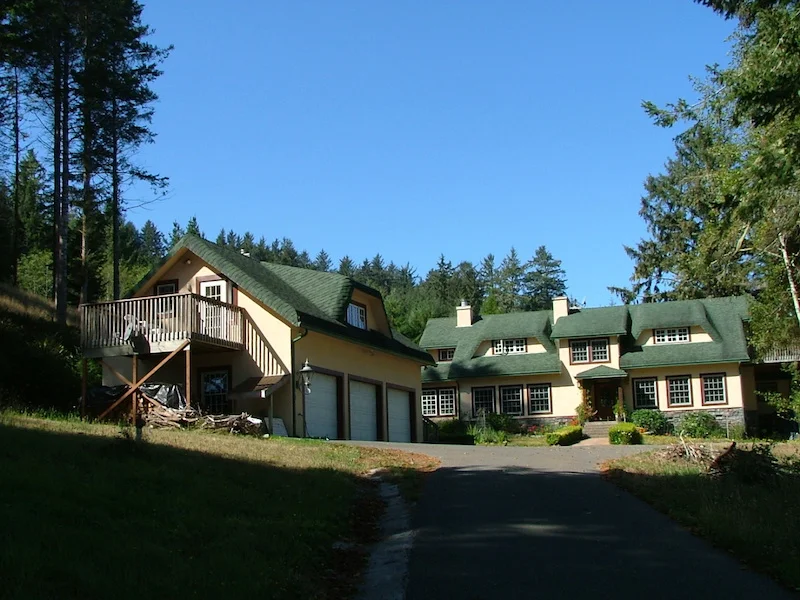 Ye Olde Danish Inn Ferndale CA.jpg
