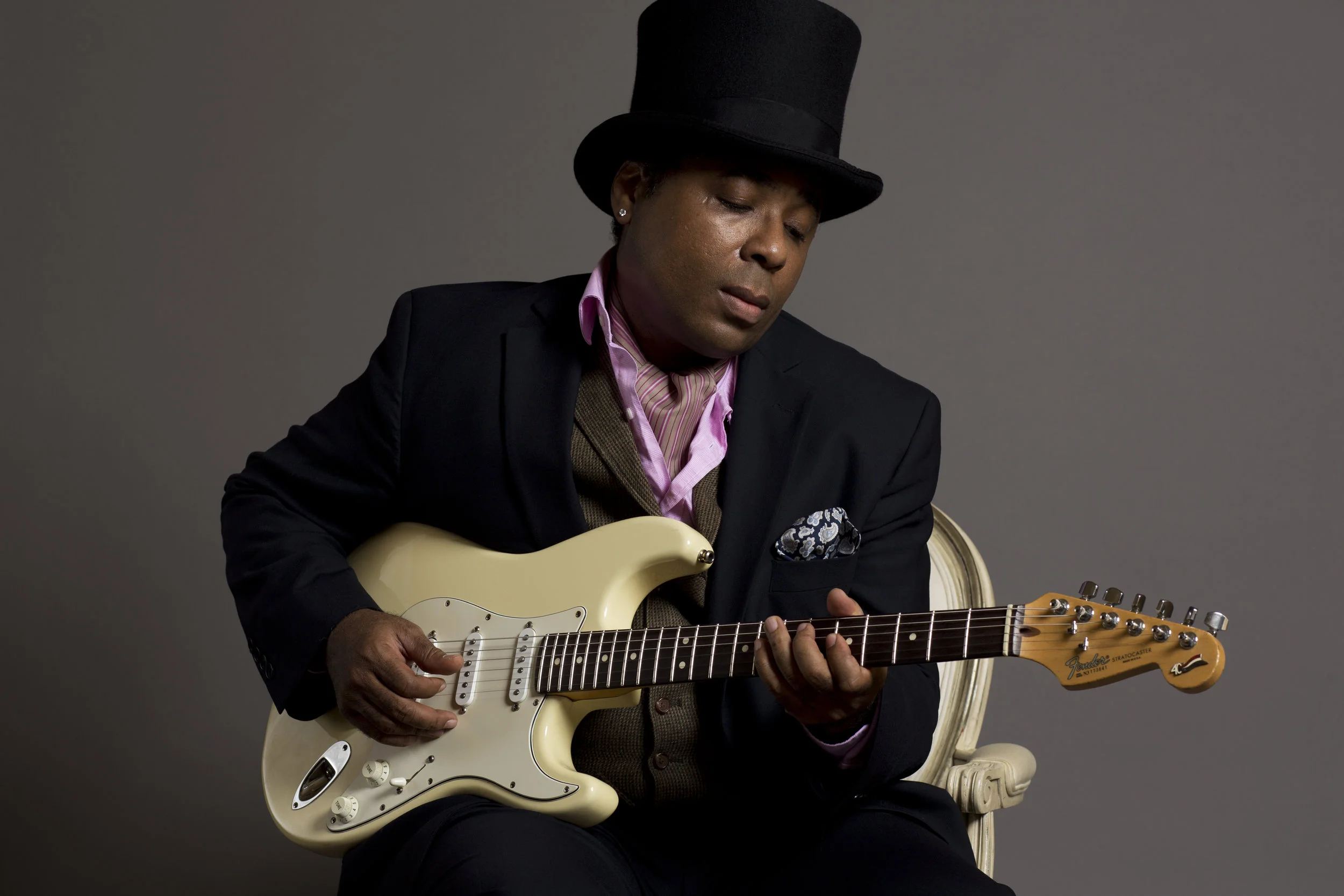 Chris Thomas King in concert