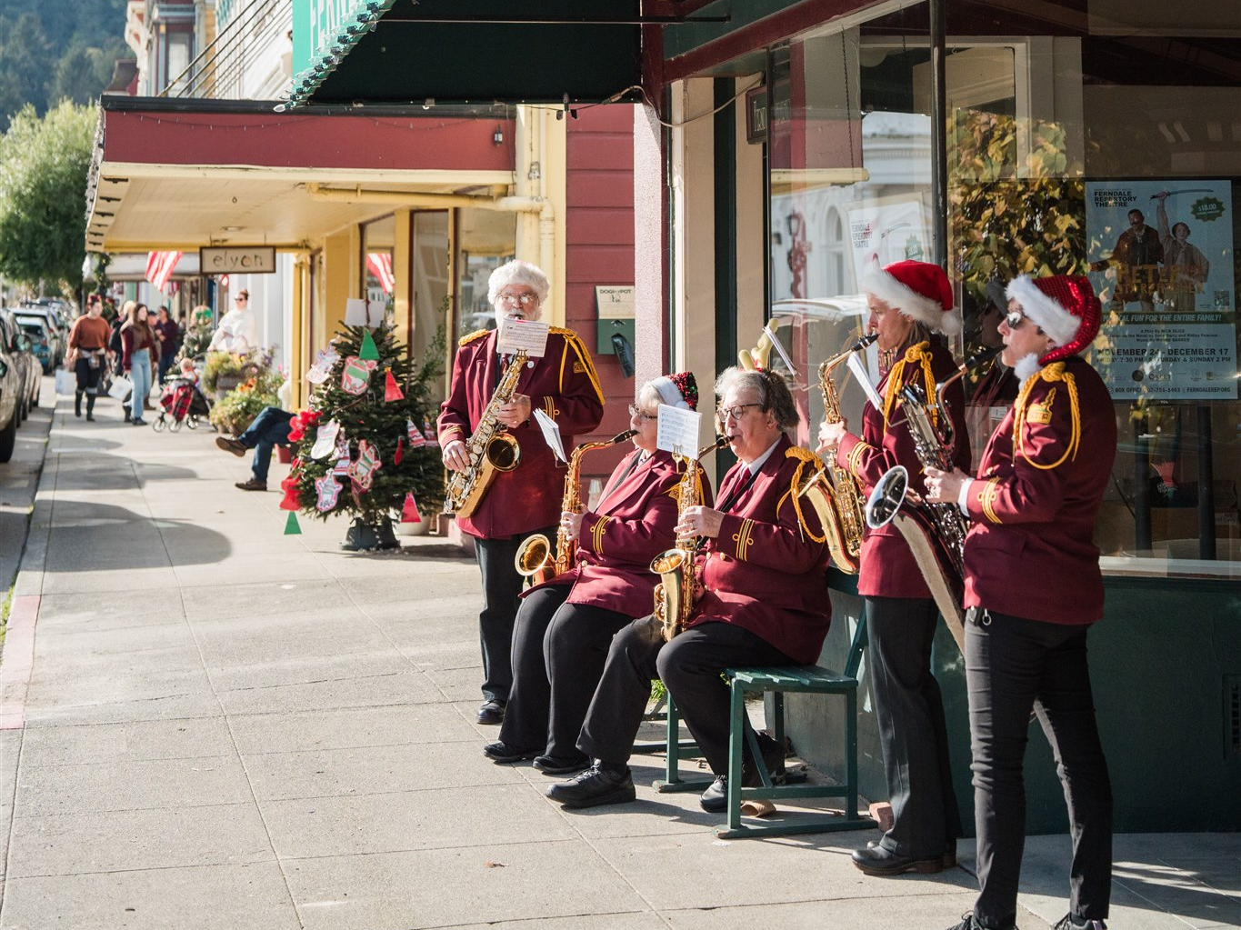 Festive Holiday Shopping With Live Music