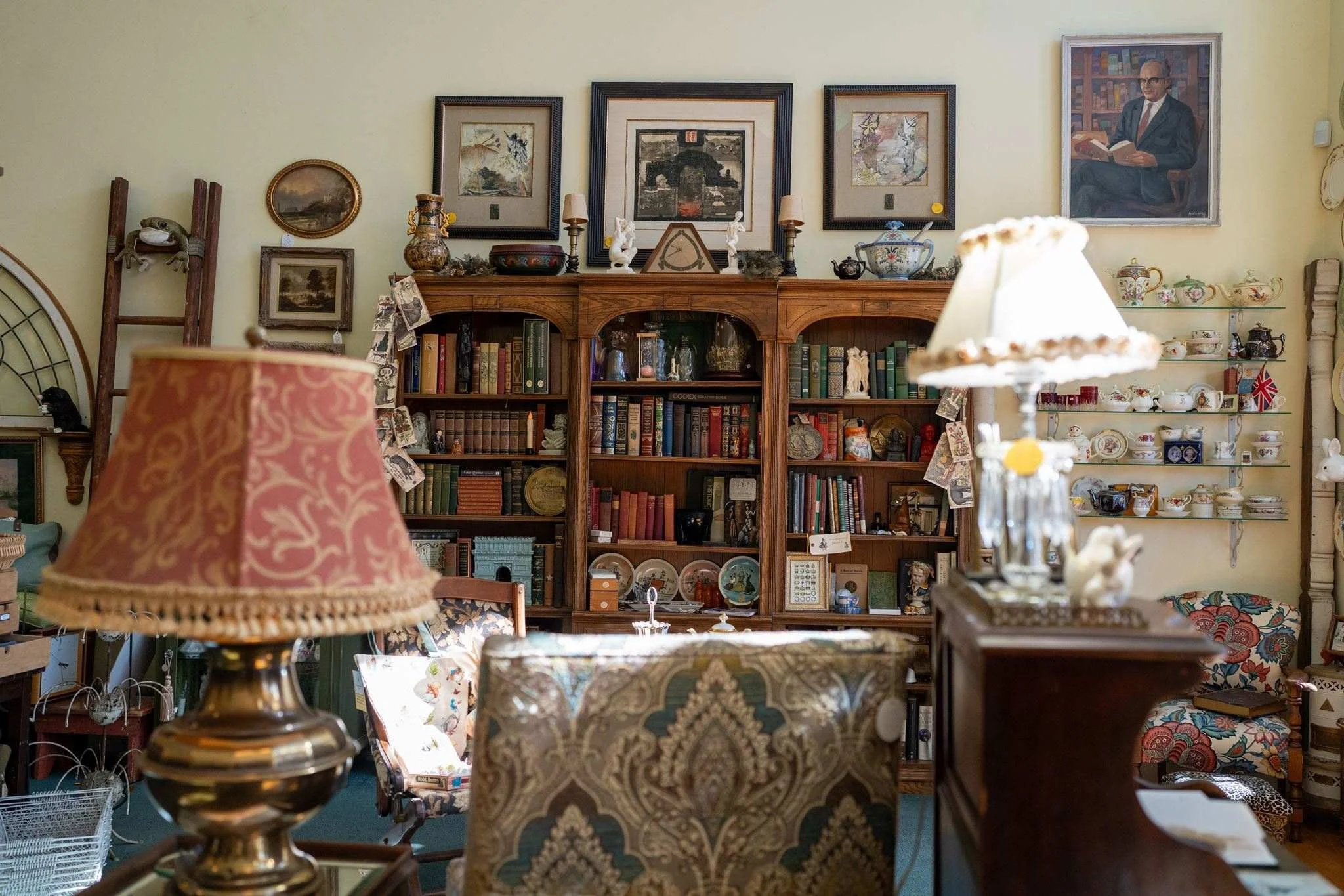   Nostalgic &amp; New    Shopping on Victorian Main Street  