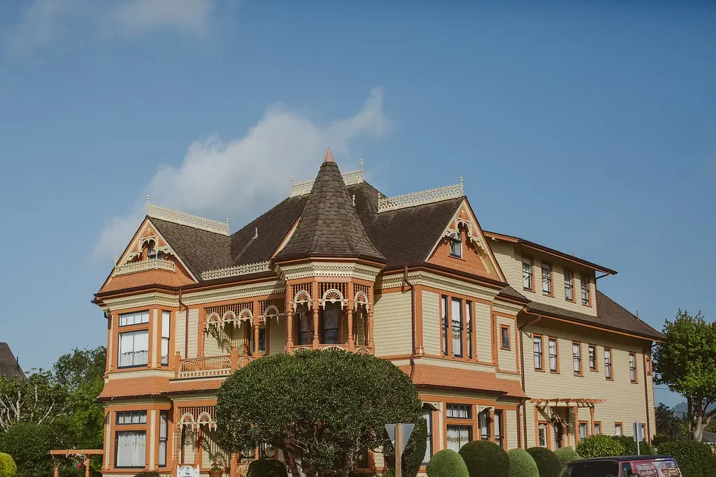 Taste &amp; Stroll Architectural Tour
