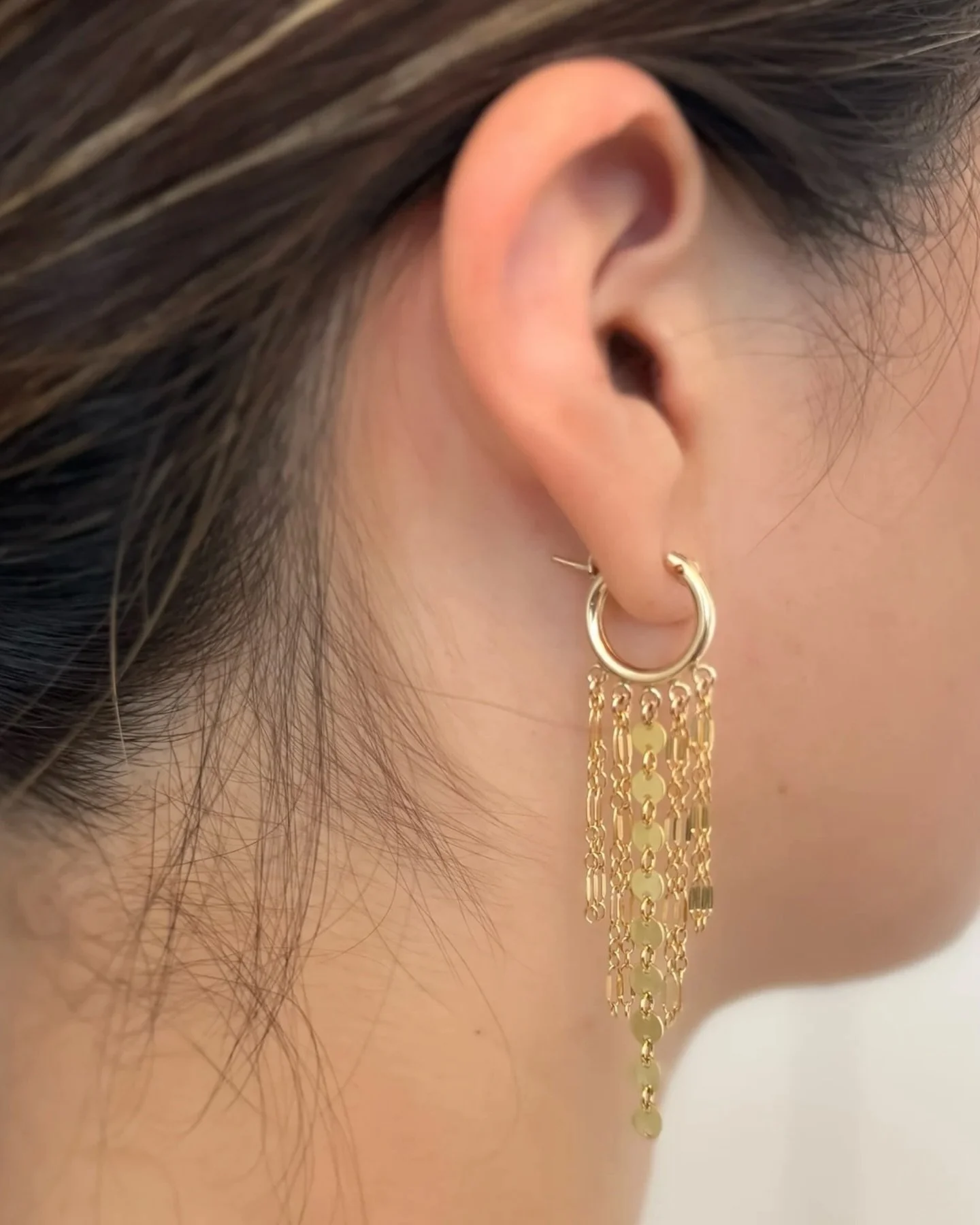 Gorgeous cascading earrings to elevate any outfit with movement and sparkle..
by Maya Bauman
Made in Marin County