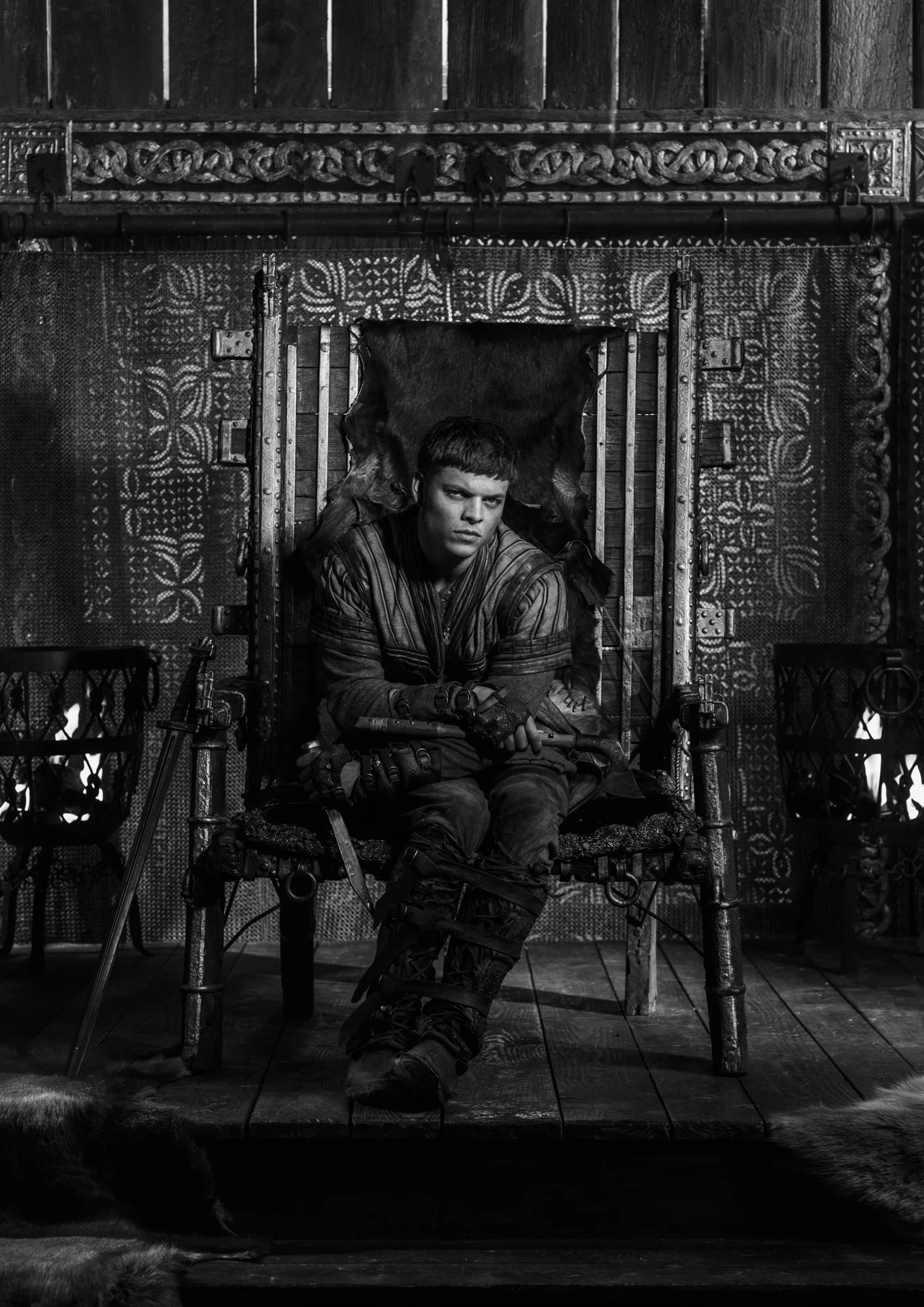 THRONE_IVAR_0040.jpg