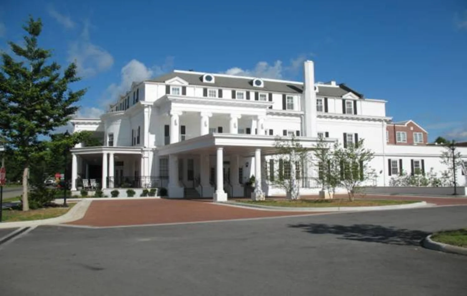 Architect: EOP Architects