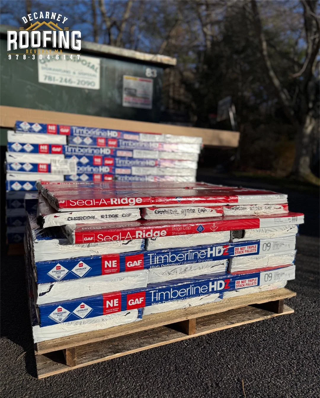 🌞 Another day, another shingle delivery! 🏡

#DeCarneyRoofing #DeCarneyDidIt #TheDeCarneyDifference #BeverlysRoofer #BeverlyMa #Beverly