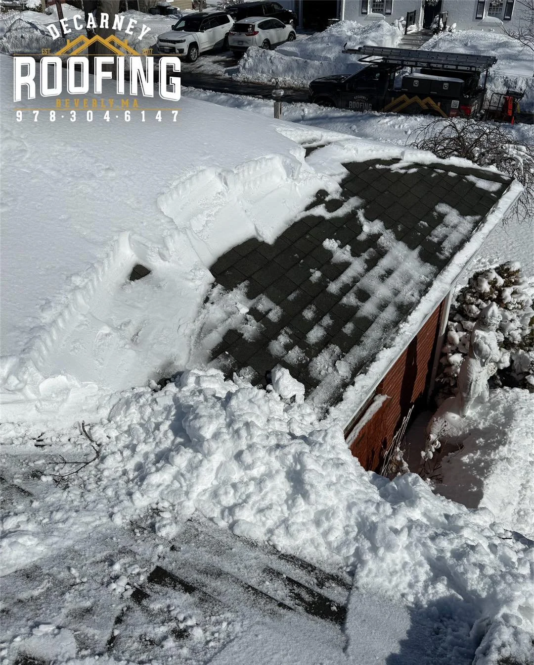 ❄️ We cleared just the first 3 feet of this roof and in less than 10 minutes the sun did the rest. Shingles fully visible and already drying out ☀️

That is the power of proper roof raking. Remove the snow at the edge and you give the roof a fighting