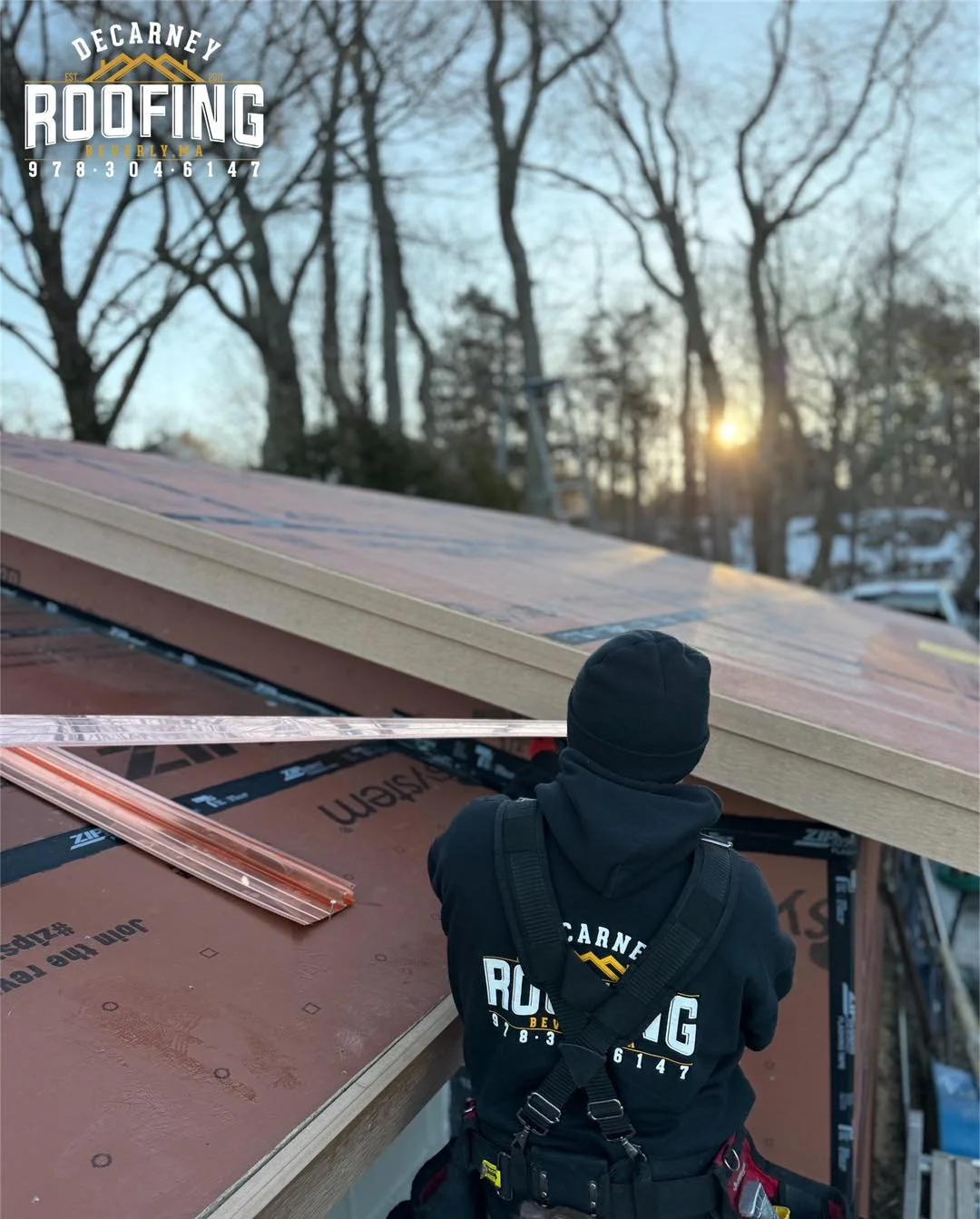 ☀️ Happy Monday! New construction project underway in Gloucester today! 🌊

#DeCarneyRoofing #DeCarneyDidIt #TheDeCarneyDifference #GloucesterMa #GloucesterRoofing