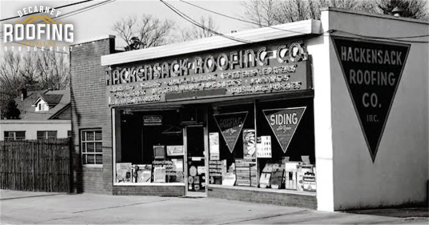 🕰️ Throwback Thursday Roofing History! 

Now this is my kind of place 😎 Tons of roofing signage on the building &amp; displayed in the windows&hellip; the things I would do to have that roofing neon sign aha!! 

#ThrowbackThursdayRoofingEdition #Th