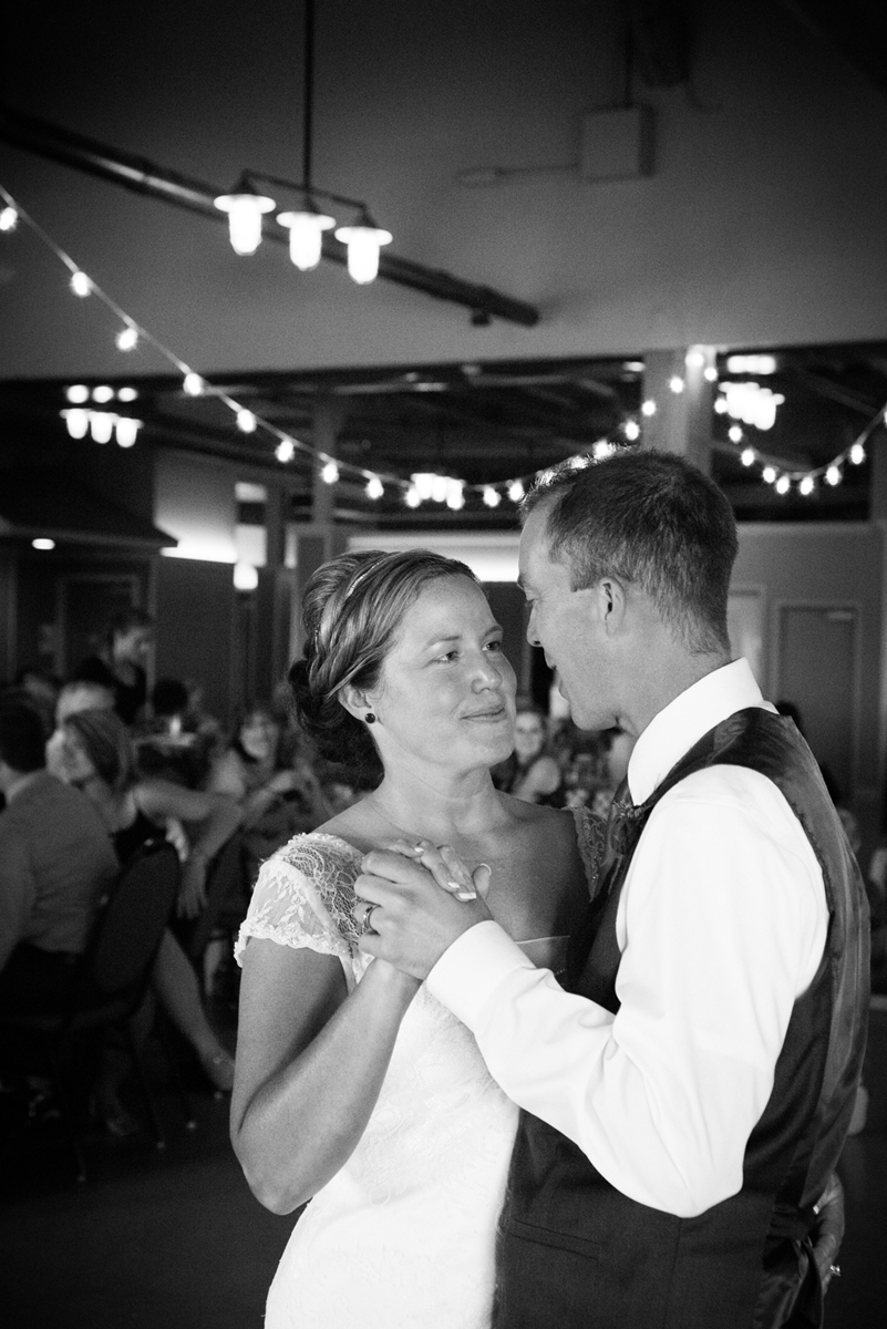 Fricanos Place-Lakeshore-Muskegon-Lake-Wedding-Photography-Photographer-First Dance-Michigan-West Michigan.jpg