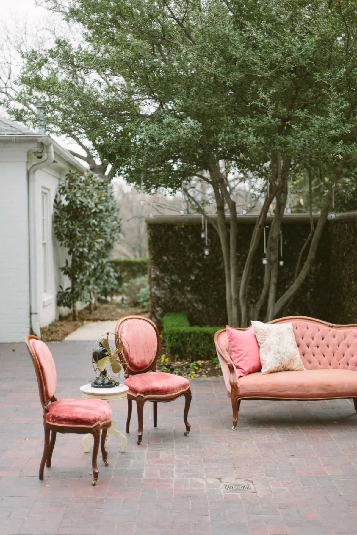 Rent My Dust vintage lounge area