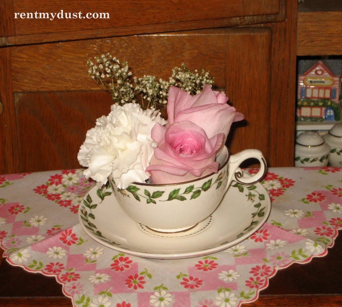 Teacup & Saucer
