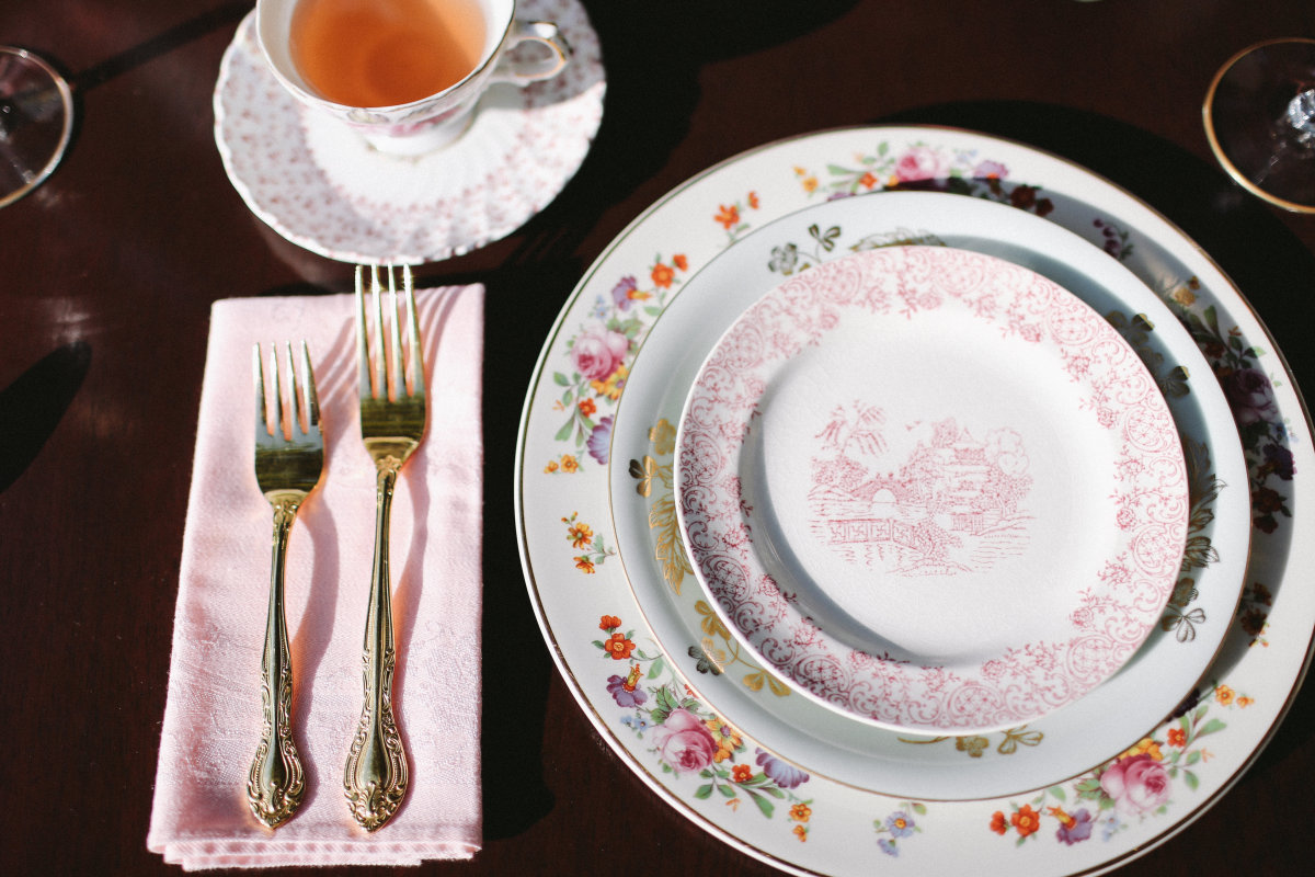 Dinner, Salad, Dessert plate with teacup & saucer and Napkin