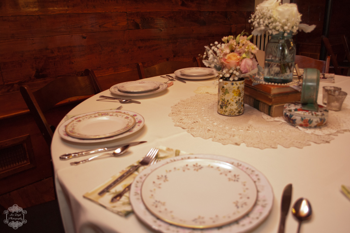 Mismatched China, flatware, & Napkins